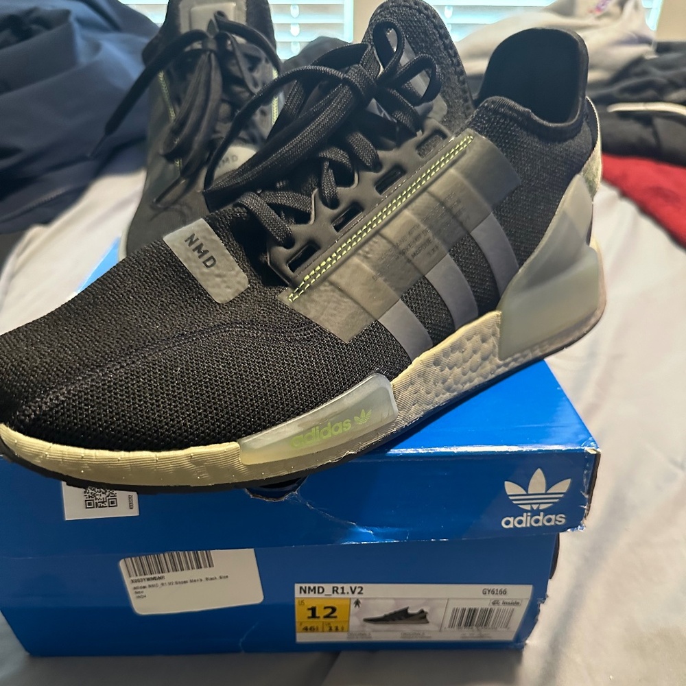 Adidas NMD R1_v.2